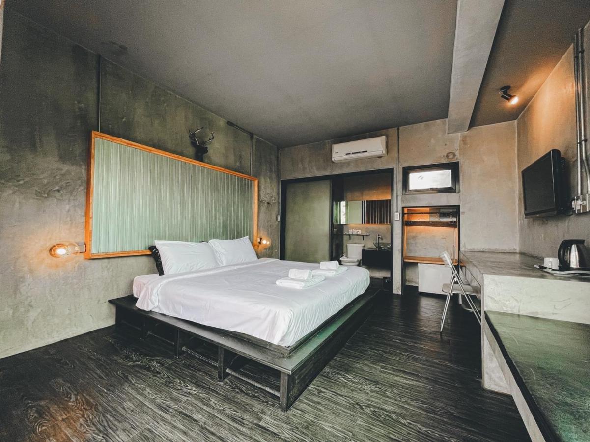 Bed Stop Hotel Chiangmai Chiang Mai Extérieur photo